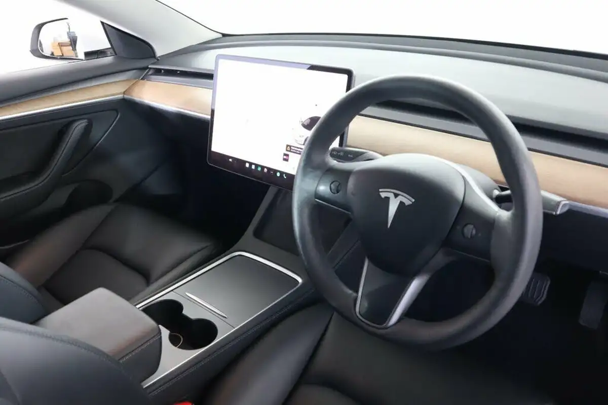 2021-tesla-model-3-e-long-range-4x4-big-61