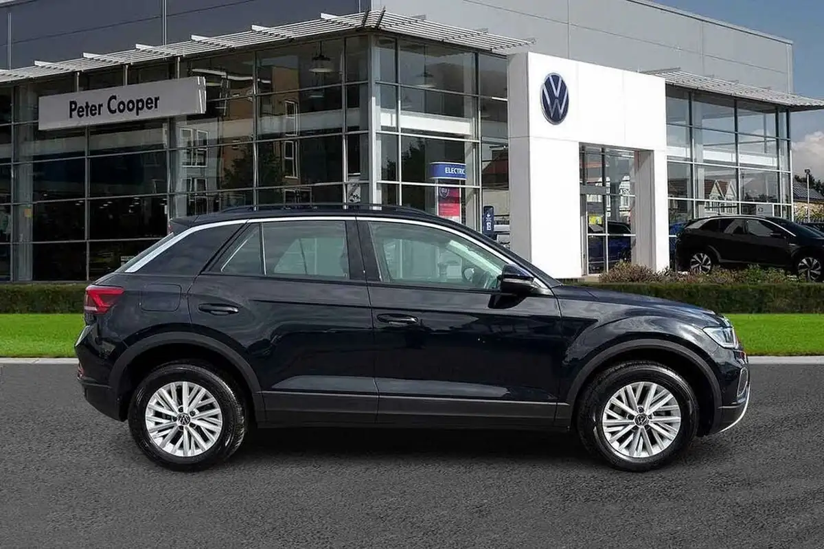 2024-volkswagen-t-roc-10-tsi-life-110ps-big-3