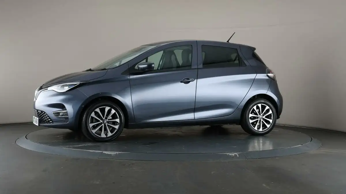 2021-renault-zoe-e-gt-line-big-39
