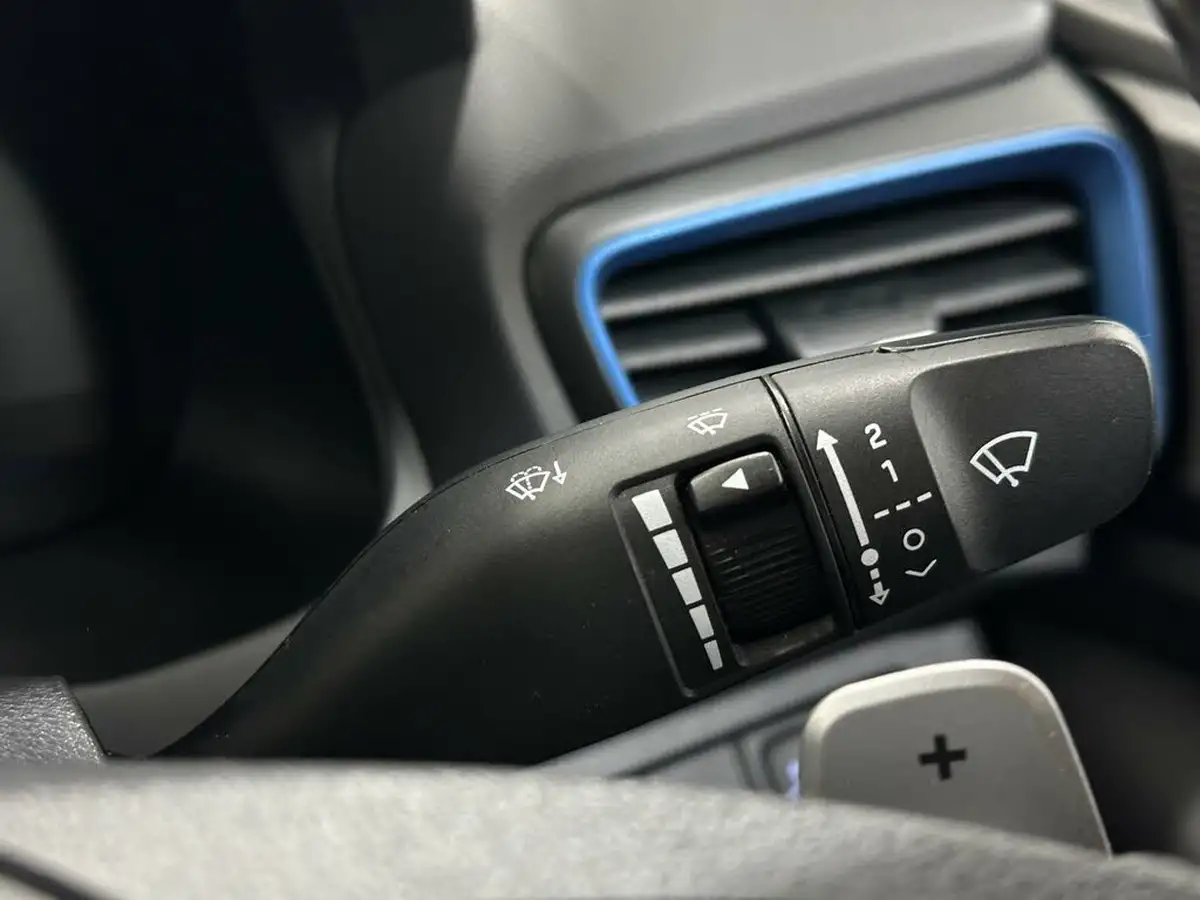 2018-hyundai-ioniq-16-gdi-se-hybrid-big-14