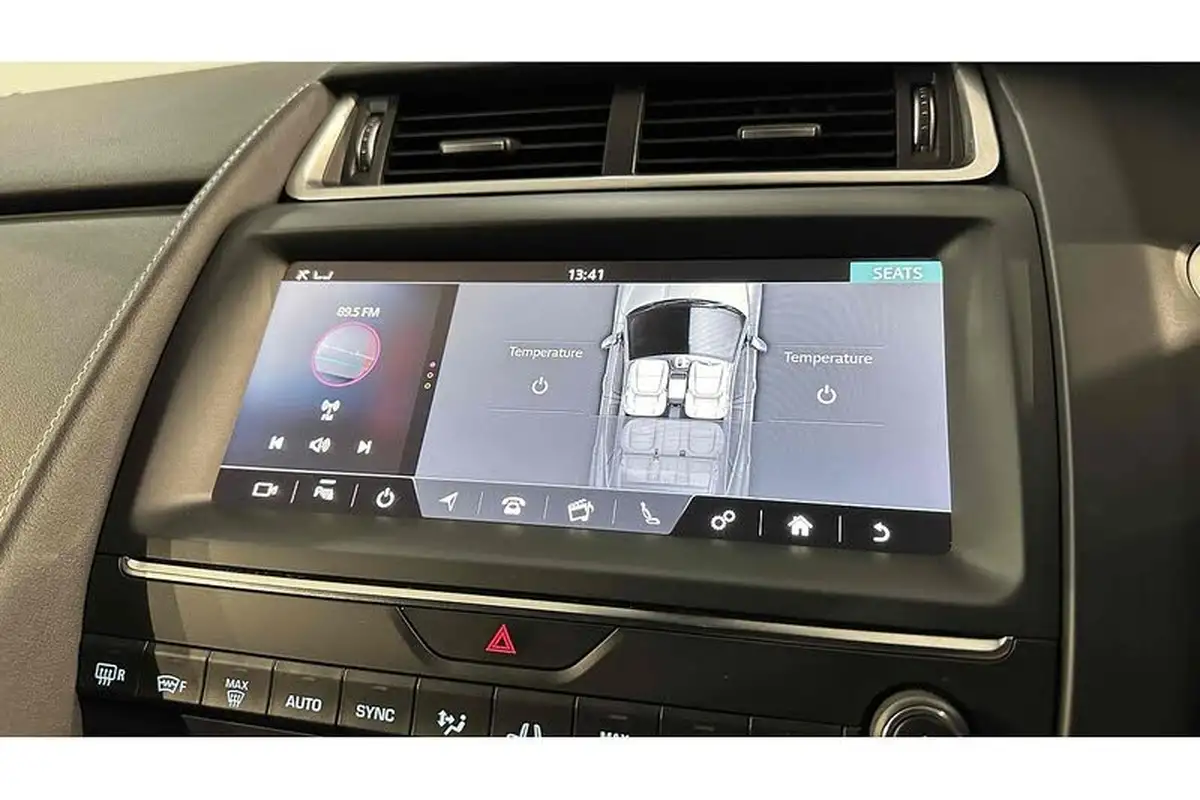 2018-jaguar-e-pace-20-i4-r-dynamic-s-200ps-big-43