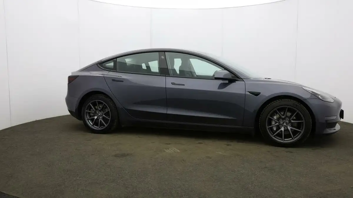 2021-tesla-model-3-e-long-range-awd-big-50