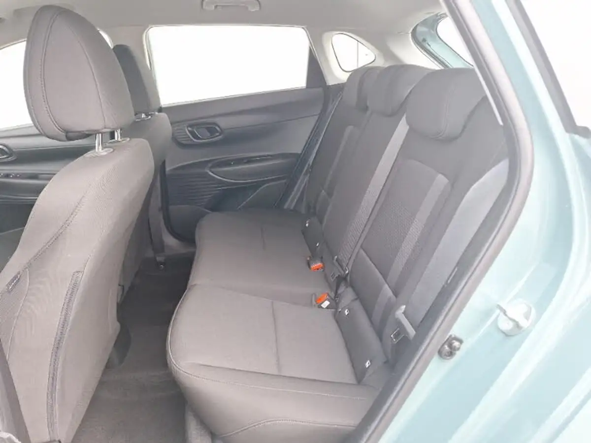 2024-hyundai-i20-10-t-gdi-advance-big-5