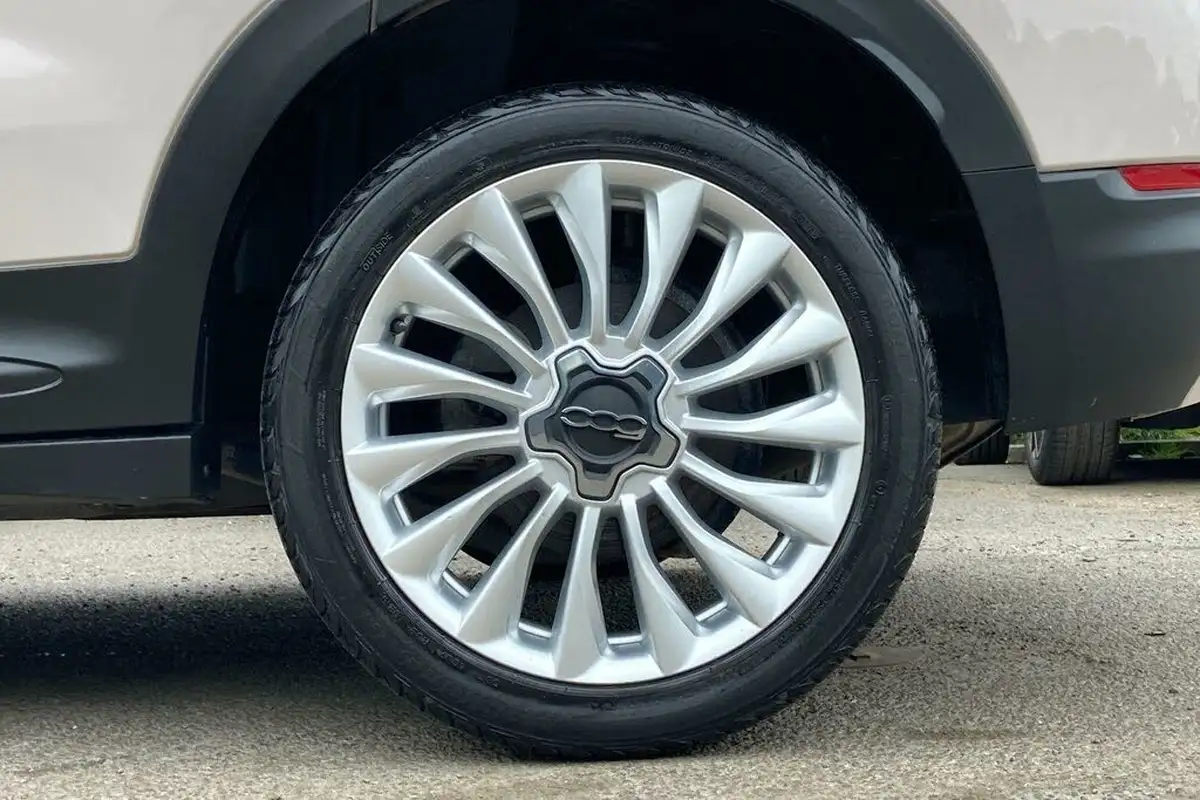 2016-fiat-500x-14-multiair-lounge-big-27