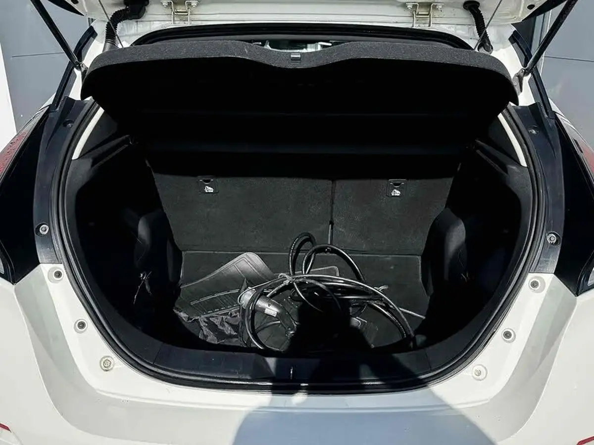 2020-nissan-leaf-e-n-connecta-big-14