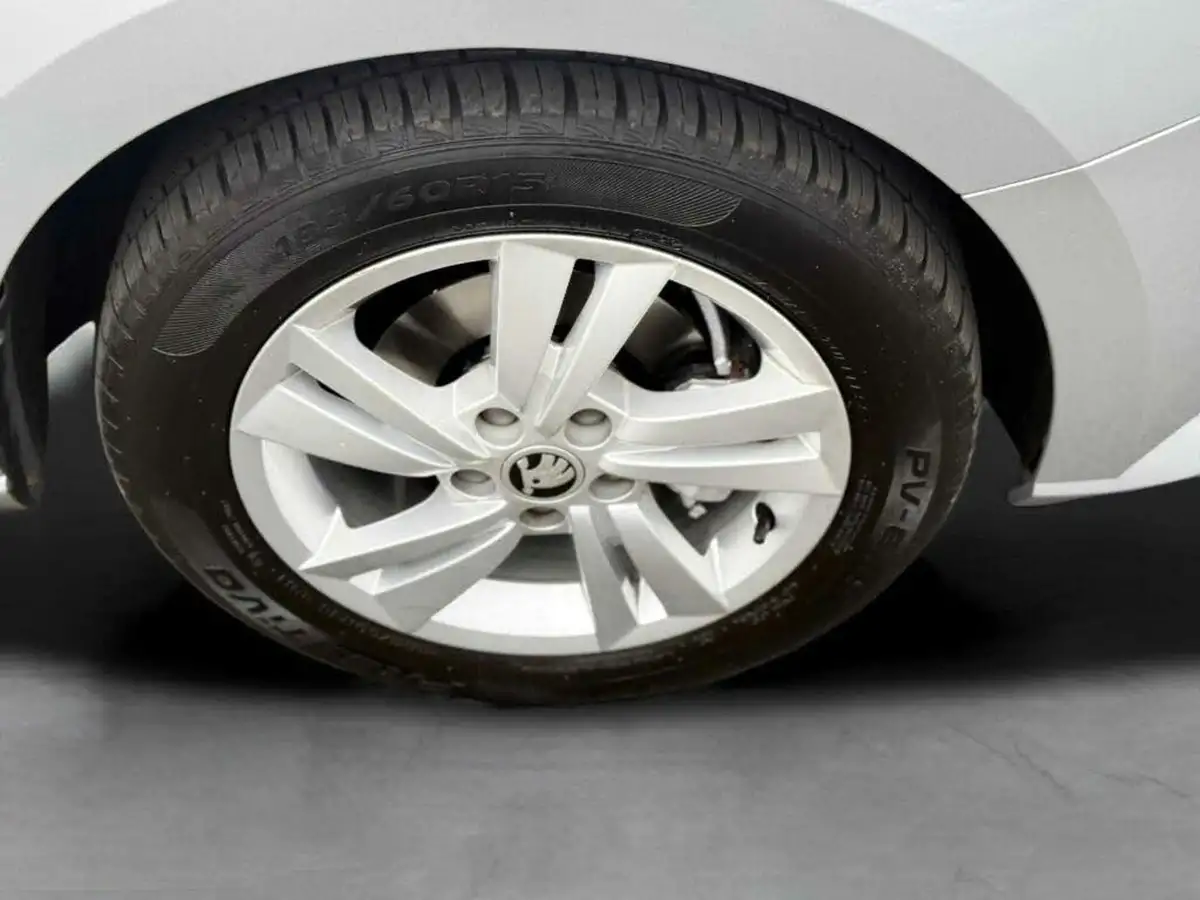 2020-skoda-fabia-10-tsi-se-95ps-hatchback-big-32