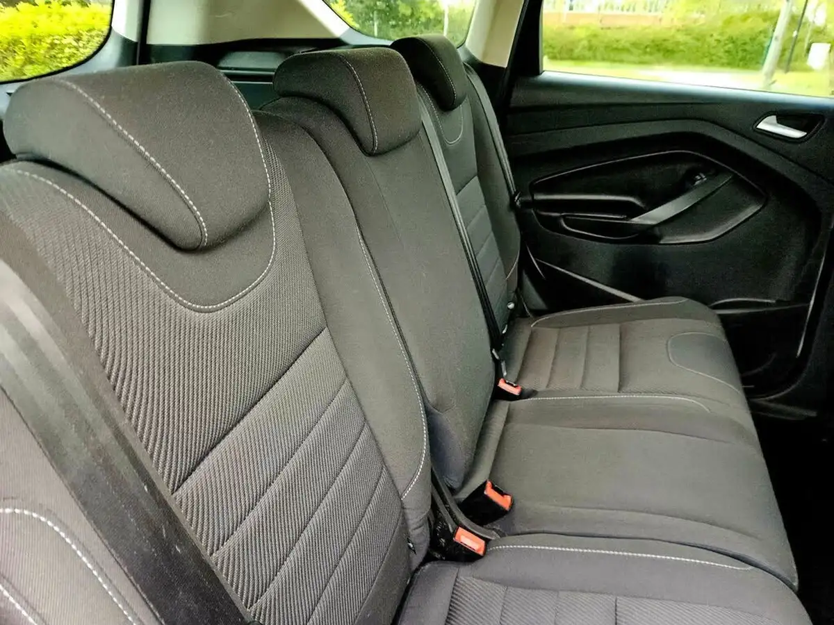 2015-ford-kuga-15t-zetec-150ps-big-16