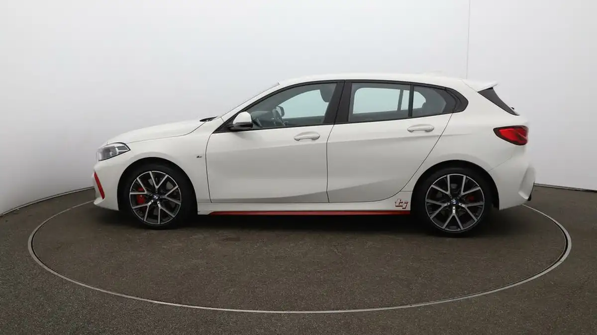 2023-bmw-1-series-20-128ti-lcp-big-63