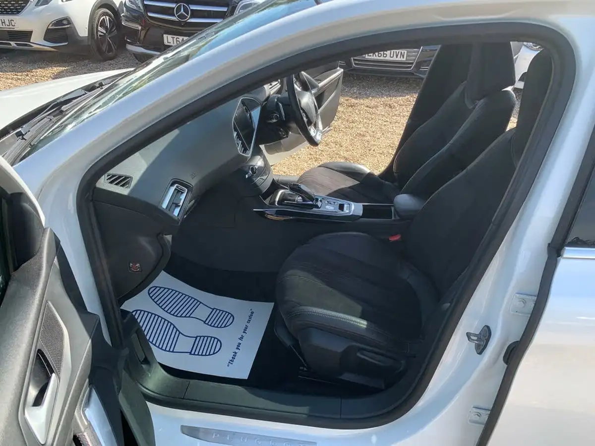 2018-peugeot-308-sw-20-bluehdi-gt-big-23