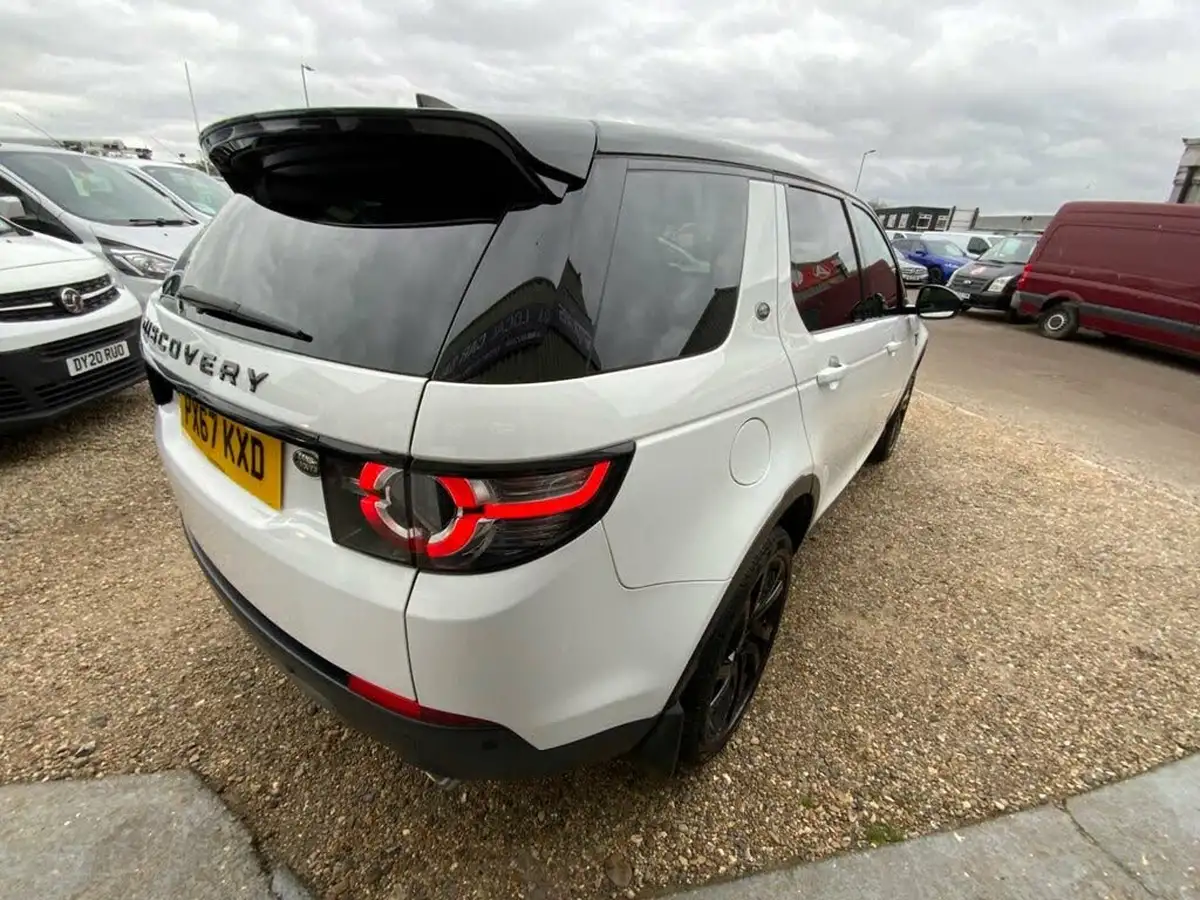 2017-land-rover-discovery-sport-20td4-hse-black-182ps-suv-big-11