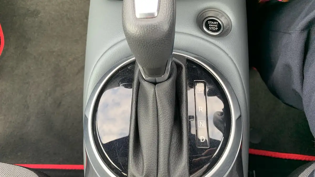 2020-nissan-juke-10-dig-t-n-connecta-117ps-dct-big-38