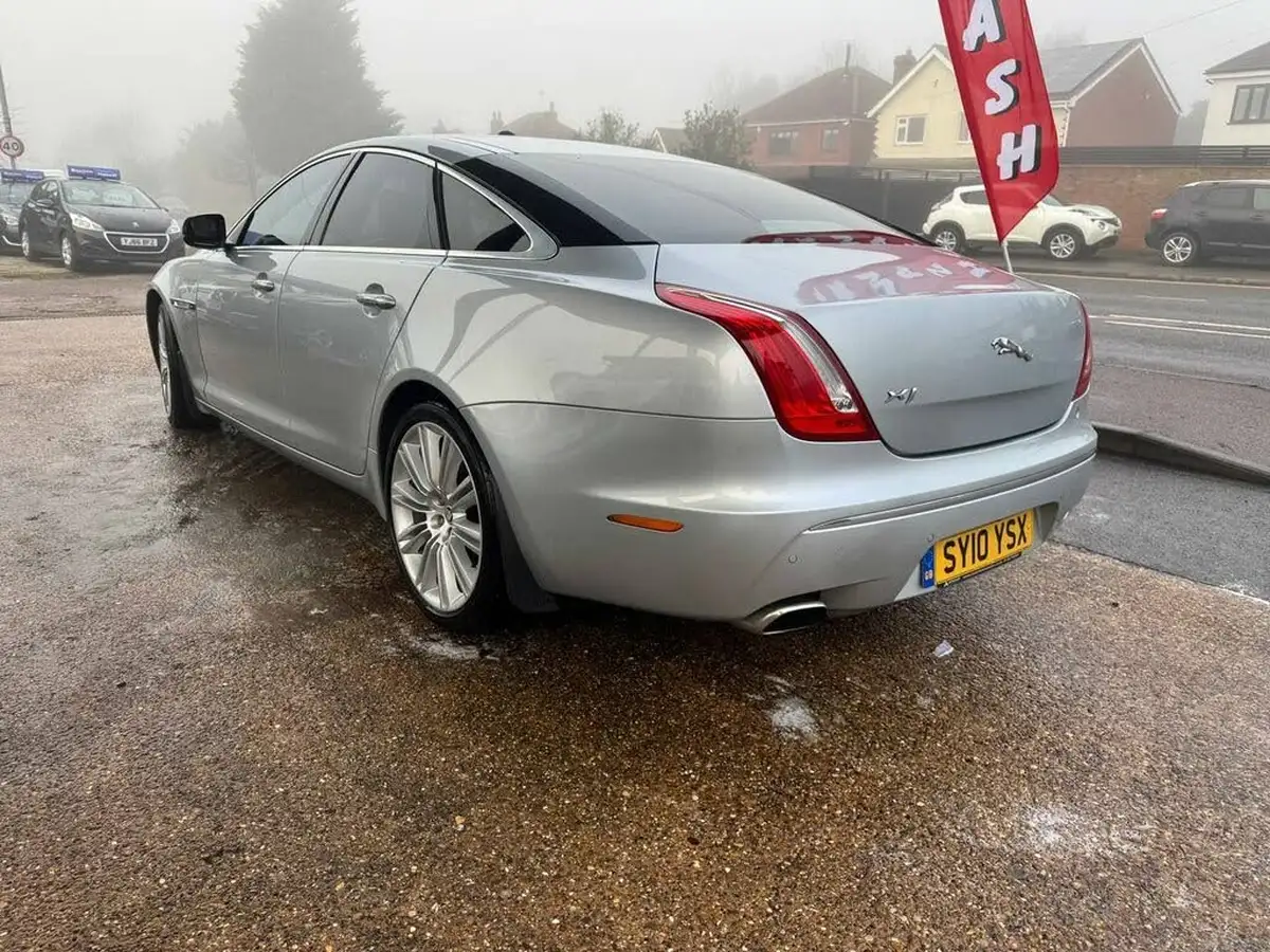 2010-jaguar-xj-series-30td-xj-portfolio-lwb-big-5