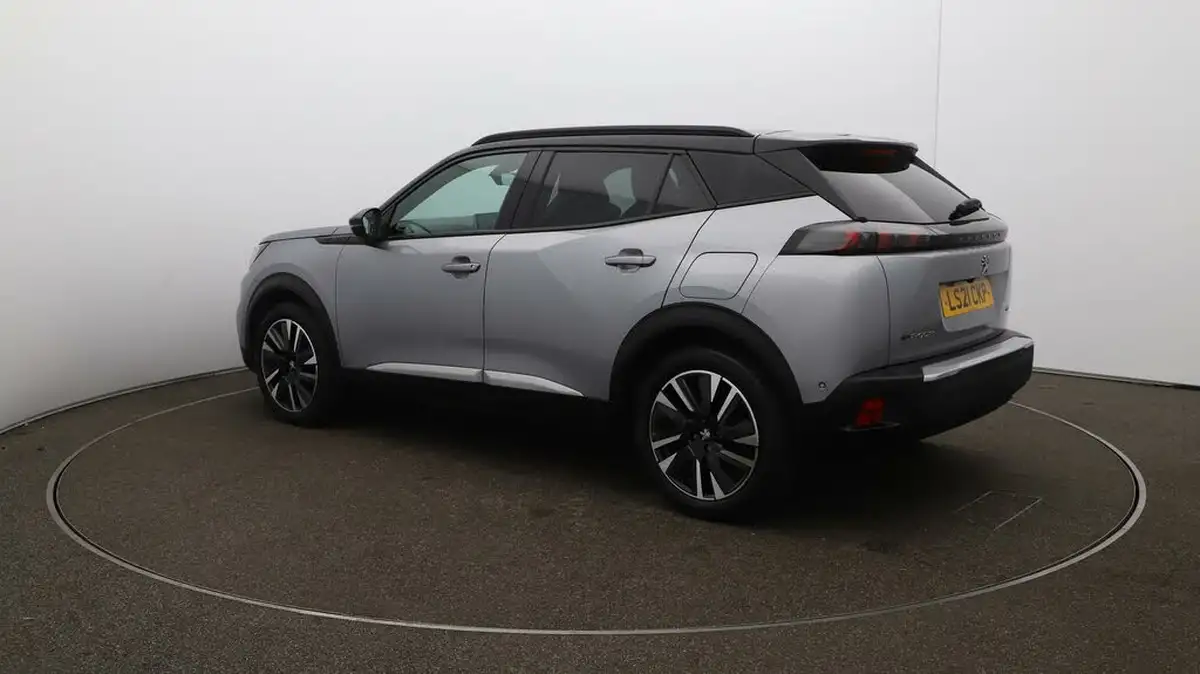 2021-peugeot-2008-suv-e-gt-premium-big-37