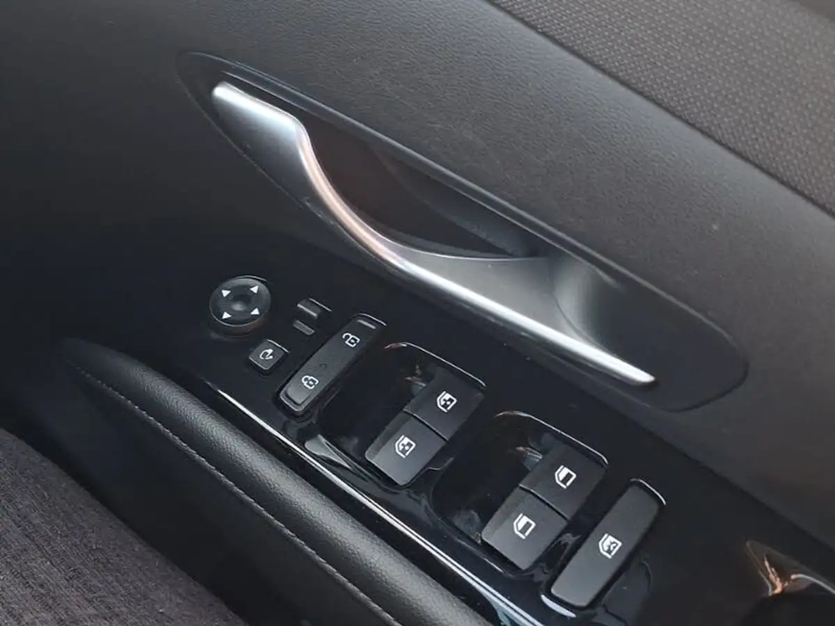 2022-hyundai-tucson-16-t-gdi-se-connect-150ps-big-15