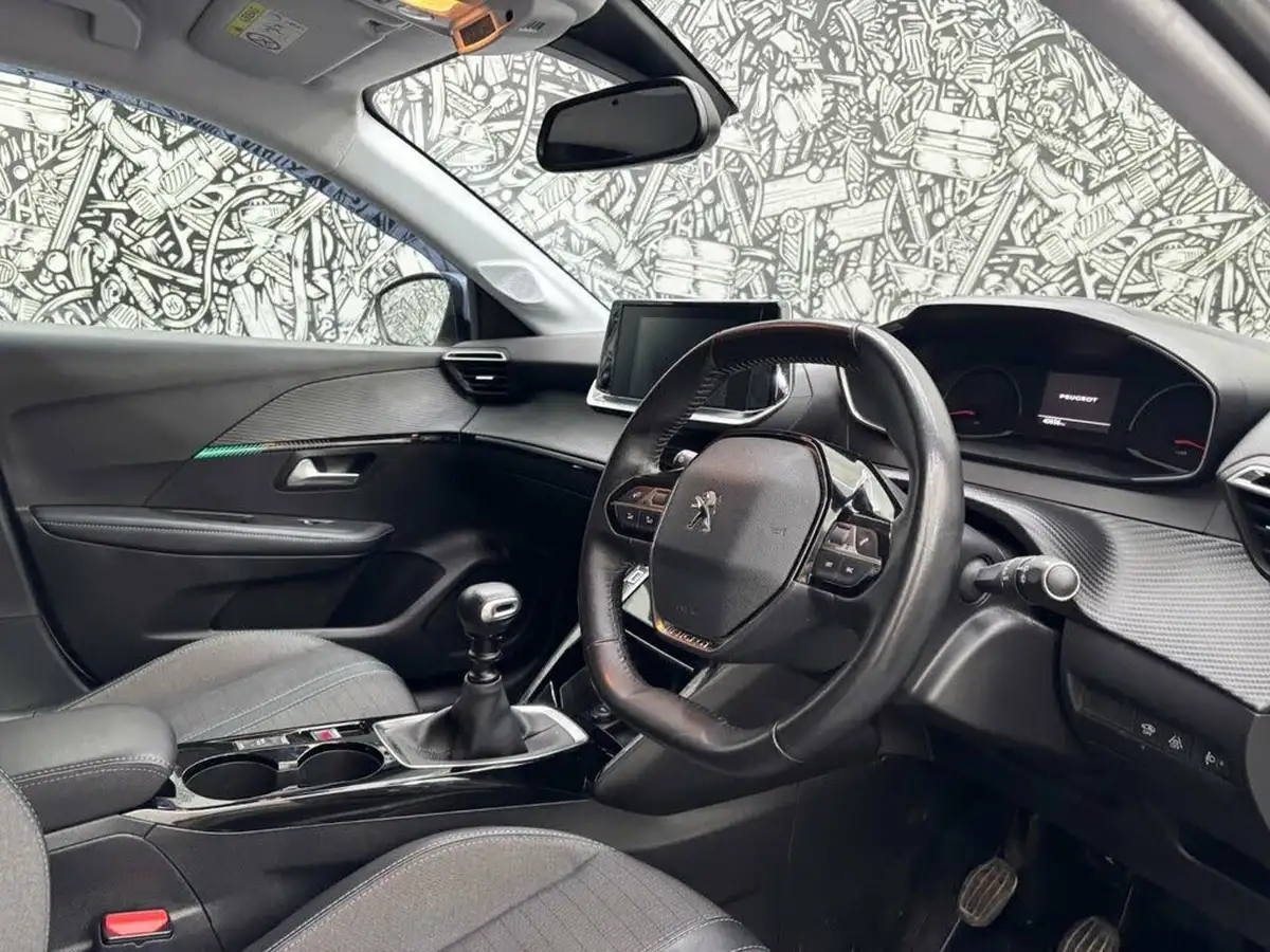 2020-peugeot-208-12-puretech-allure-100bhp-big-24