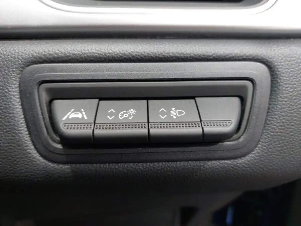 2024-renault-captur-10-tce-techno-big-17