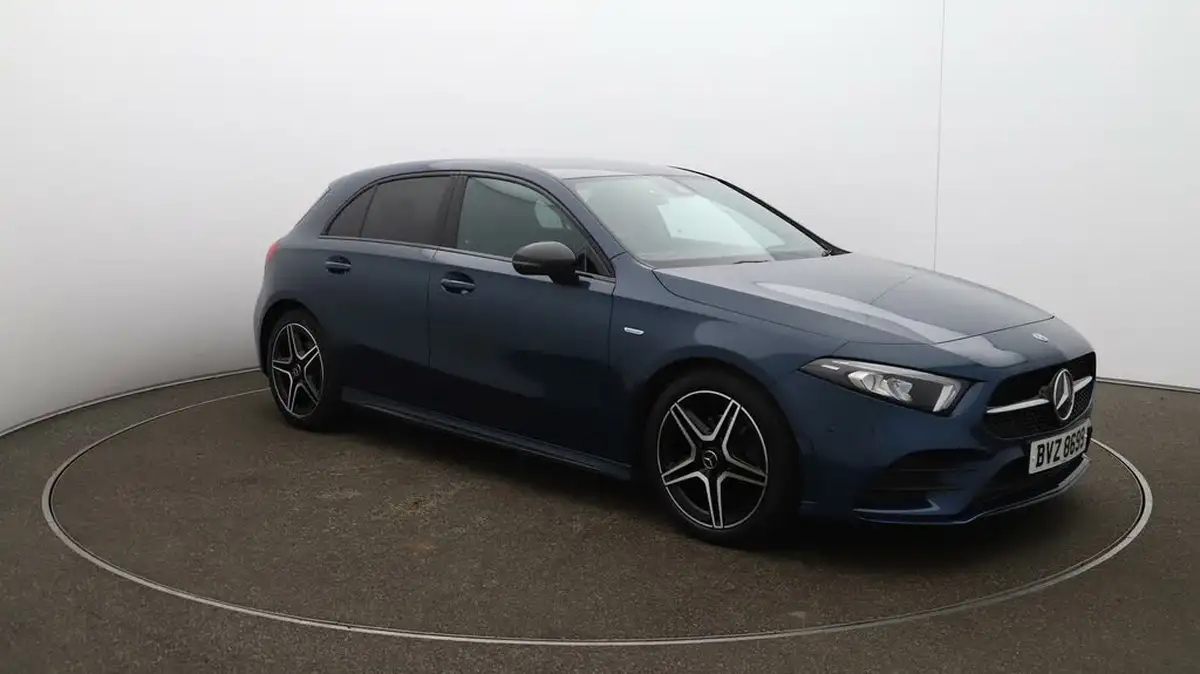 2022-mercedes-benz-a-class-13-a200-amg-line-edition-executive-hatchback-5d-big-43