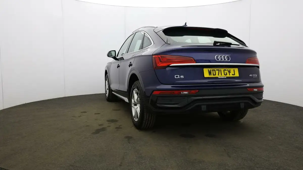 2022-audi-q5-20-45-tfsi-sportback-big-65