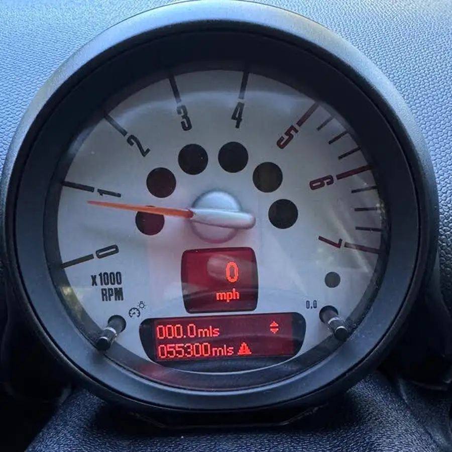 2014-mini-paceman-16td-cooper-d-4x4-all4-big-28