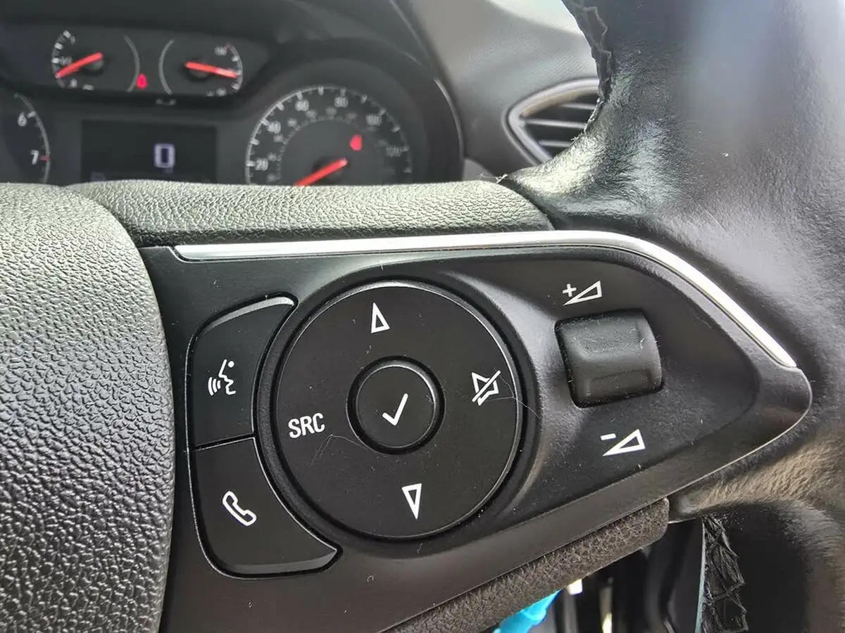 2018-vauxhall-crossland-x-12-se-81ps-big-26