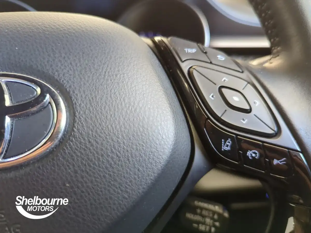 2022-toyota-c-hr-18-vvt-i-icon-big-24