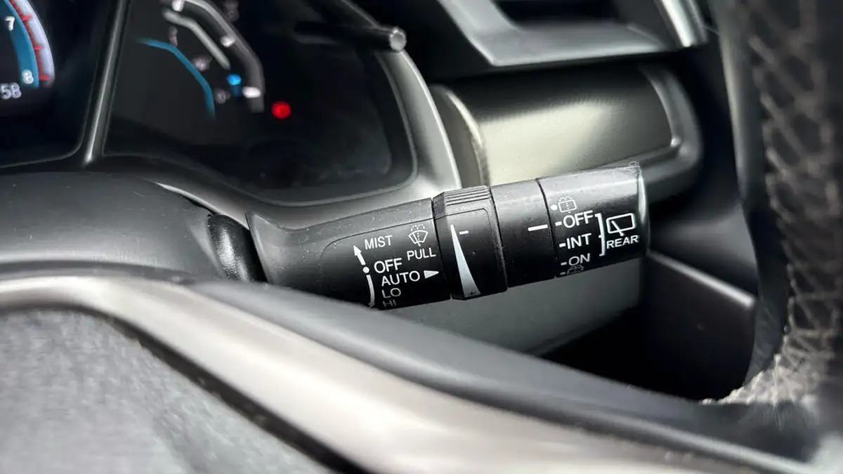 2018-honda-civic-10-vtec-turbo-sr-129ps-hatchback-5d-big-29