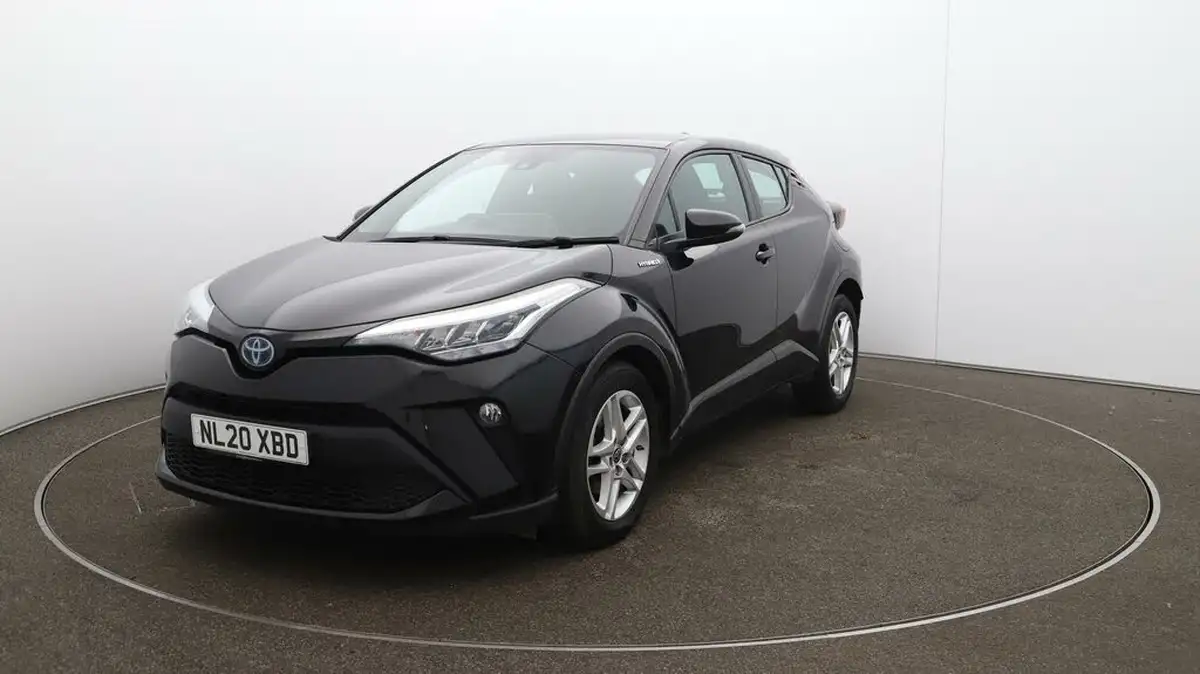 2020-toyota-c-hr-18-vvt-i-icon-parking-pack-big-30