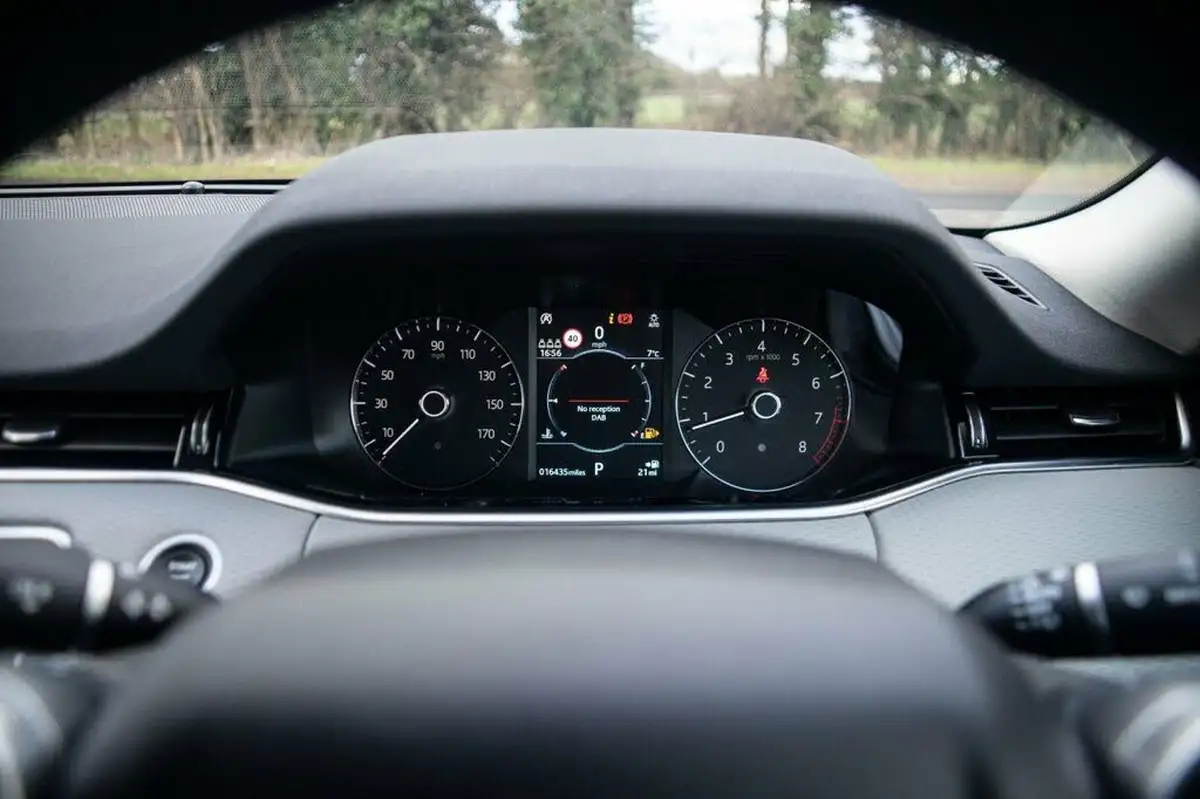 2019-land-rover-range-rover-evoque-20-p250-s-big-12