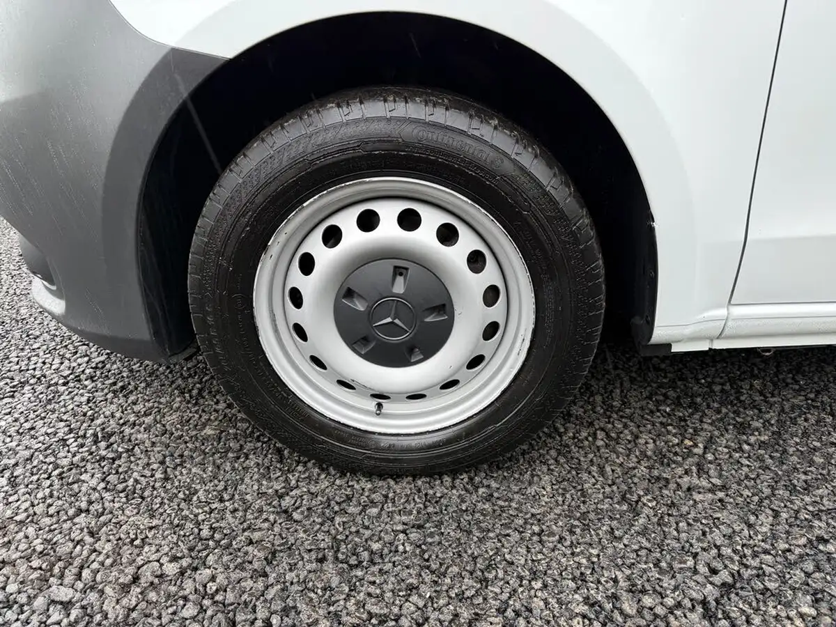 2021-mercedes-benz-vito-20cdi-114-progressive-l2-134bhpeu6dt-panel-1749cc-9g-tronic-big-12