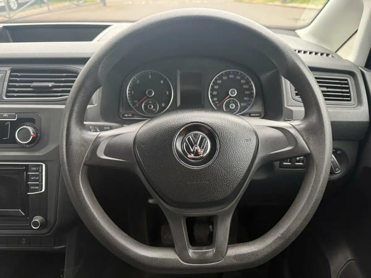 2017-volkswagen-caddy-maxi-20tdi-c20-maxi-startline-bmt-102pseu6-panel-big-11
