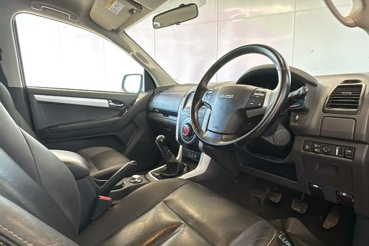 2019-isuzu-d-max-19td-utah-big-22