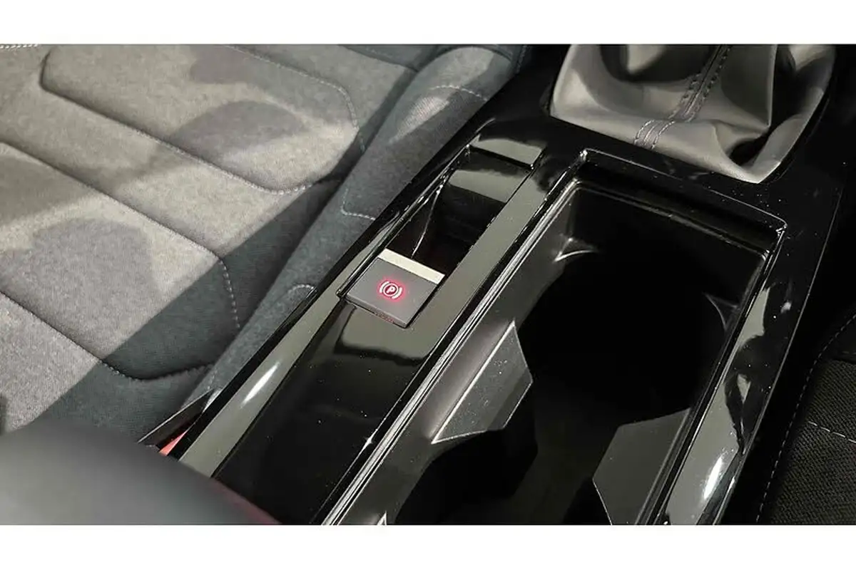2022-citroen-c4-12-puretech-c-series-edition-big-50