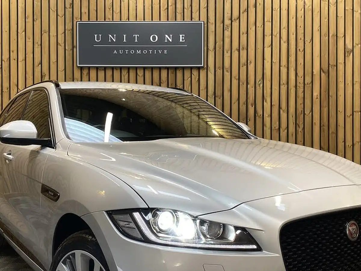 2018-jaguar-f-pace-20-i4d-r-sport-180ps-awd-auto-big-73