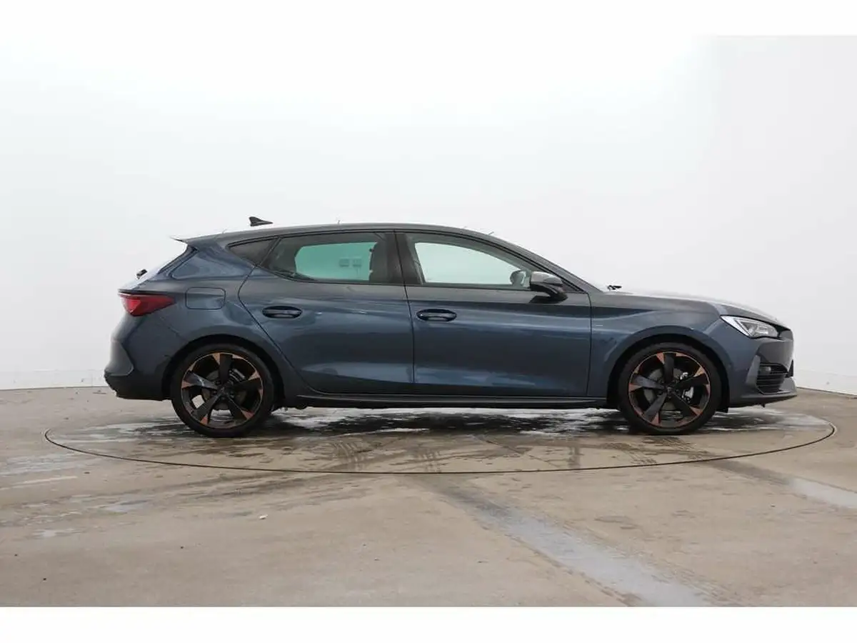 2024-cupra-leon-nf-15-etsi-v1-design-edition-hatchback-big-3
