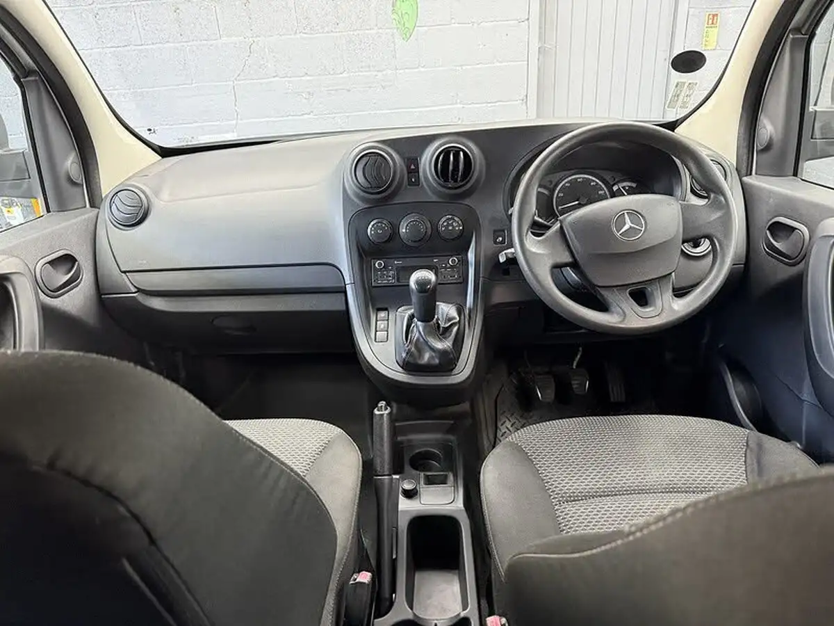2017-mercedes-benz-citan-15-cdi-109-15cdi-extra-long-blue-f-traveliner-7-seats-big-27