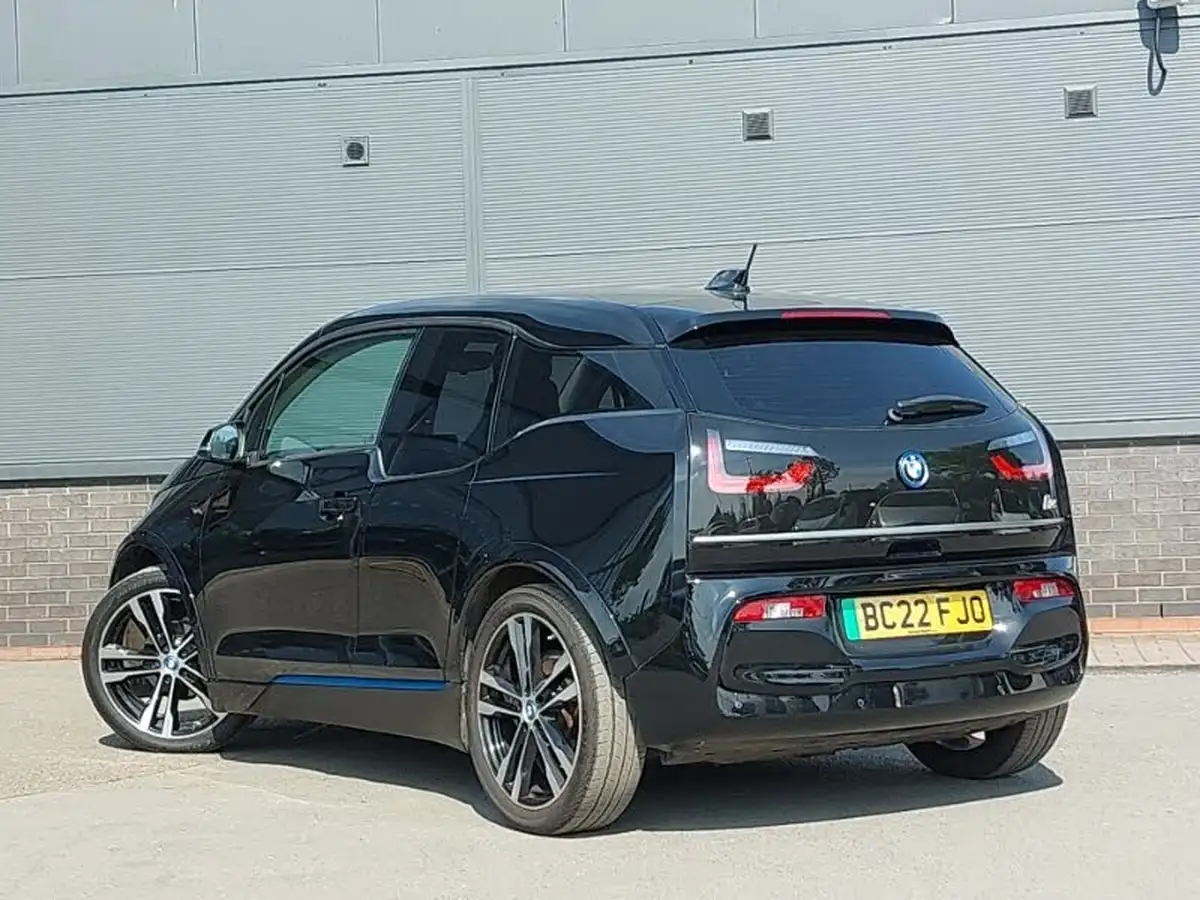 2022-bmw-i3-e-120-ah-s-big-1