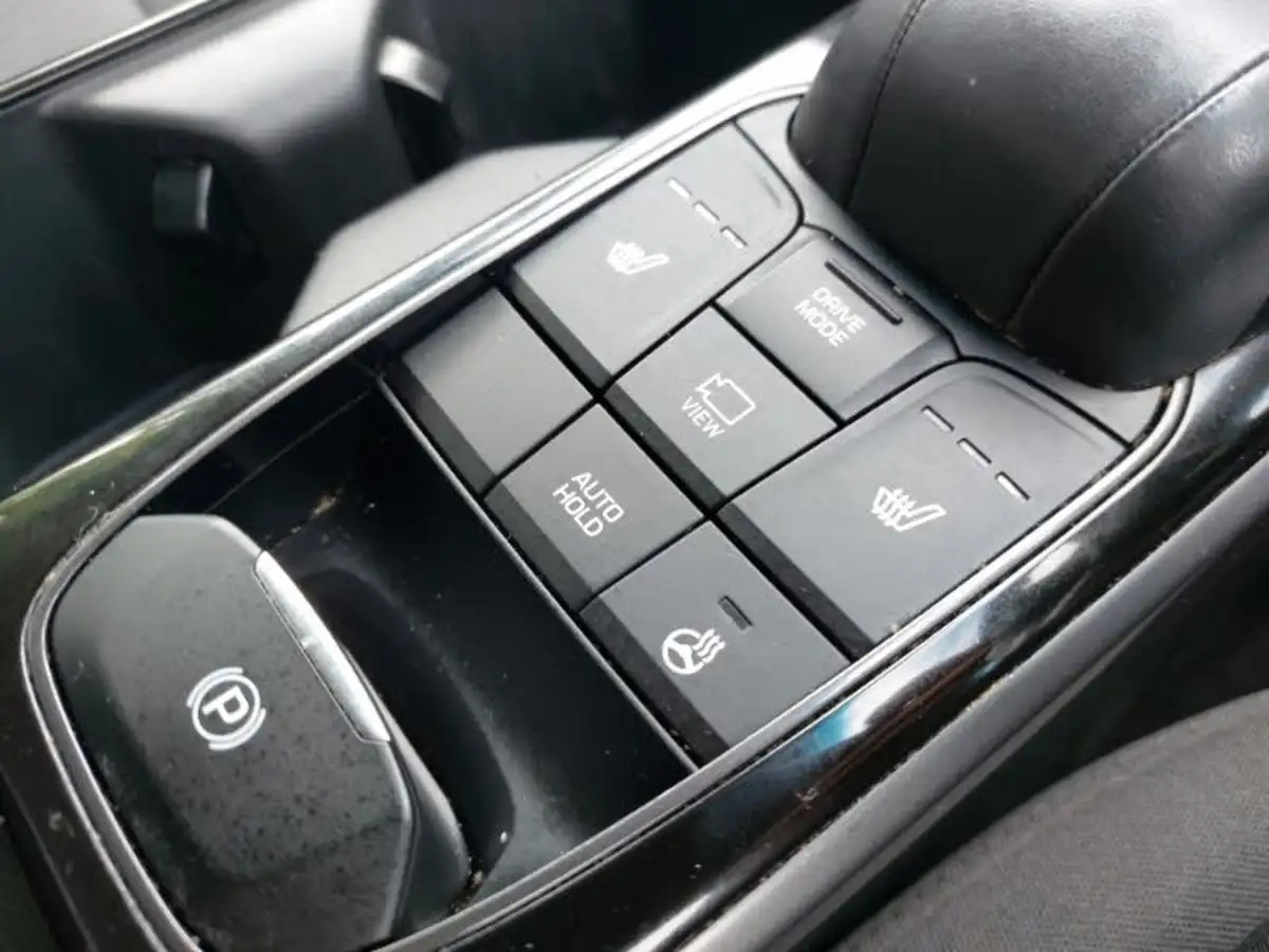 2020-hyundai-kona-e-premium-136ps-39kwh-big-12