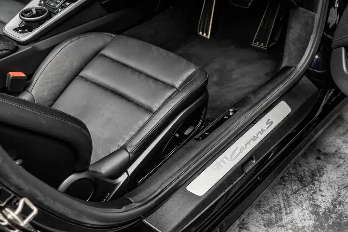 2022-porsche-911-30-carrera-s-cabriolet-pdk-big-39