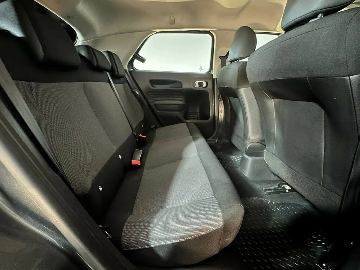 2015-citroen-c4-cactus-12-feel-82ps-big-16