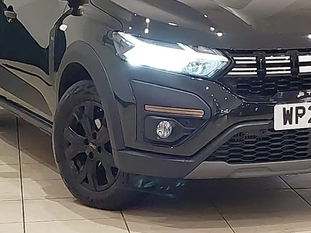 2024-dacia-sandero-stepway-10-tce-extreme-90bhp-big-8