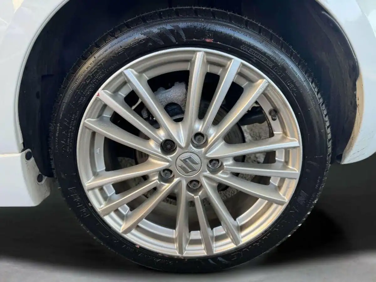 2014-suzuki-swift-16-sport-134bhp-3d-big-12