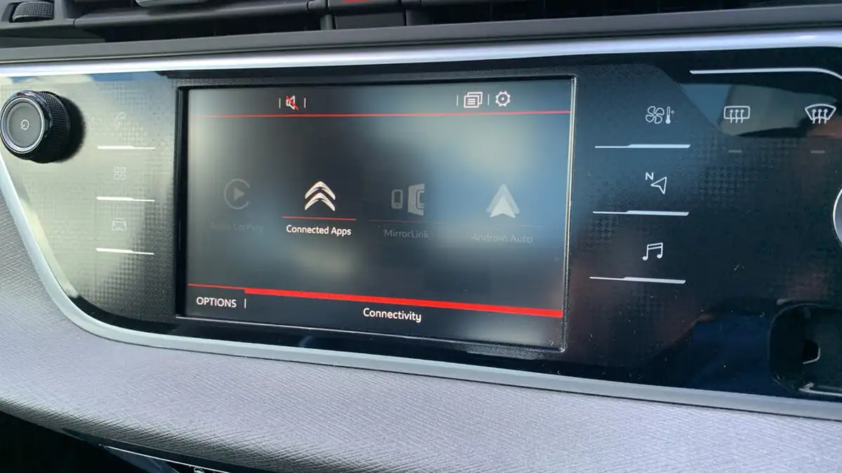 2019-citroen-c4-spacetourer-15bluehdi-flair-big-30