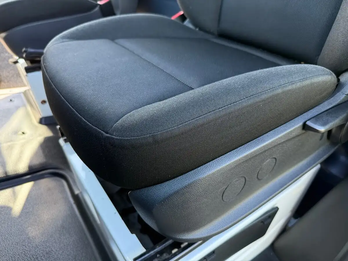 2018-mercedes-benz-sprinter-21cdi-311-l2h1-panel-van-rwd-eco-gear-360-big-22