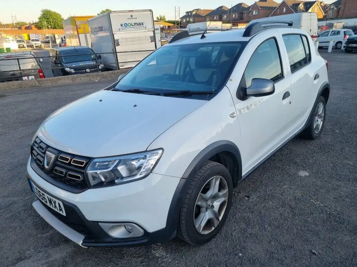 2017-dacia-sandero-stepway-09-tce-laureate-big-9