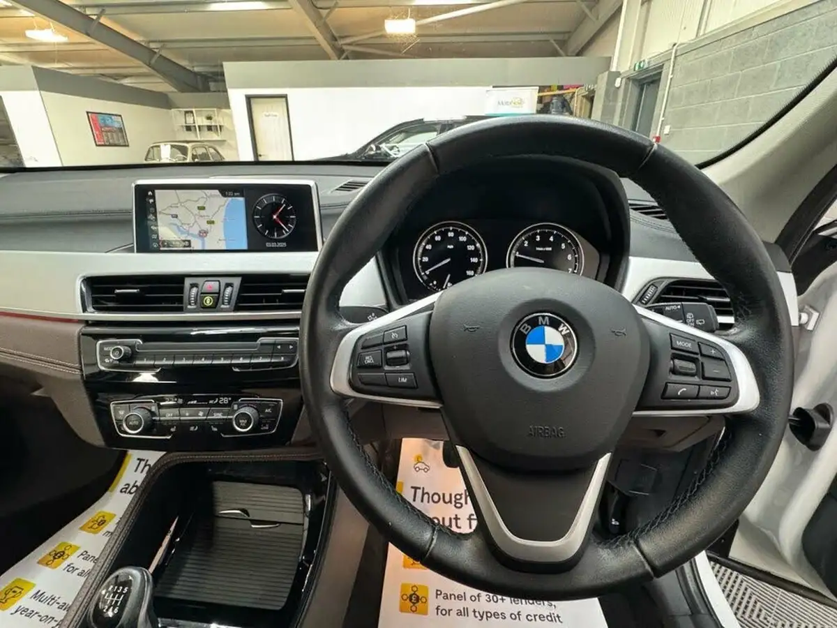 2021-bmw-x1-15-sdrive18i-xline-big-6