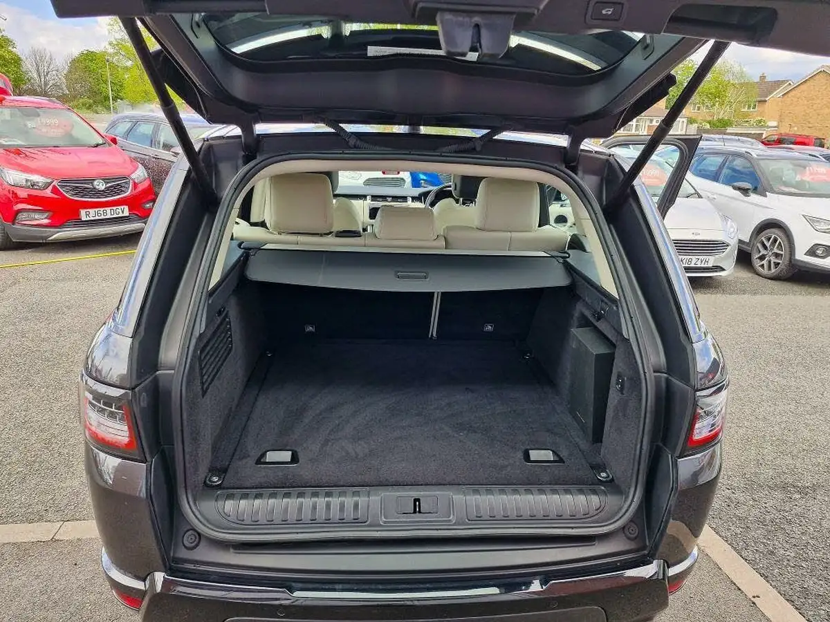 2019-land-rover-range-rover-sport-30-sdv6-hse-dynamic-big-24