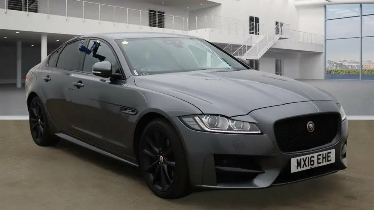 2016-jaguar-xf-20td-r-sport-180ps-auto-big-6
