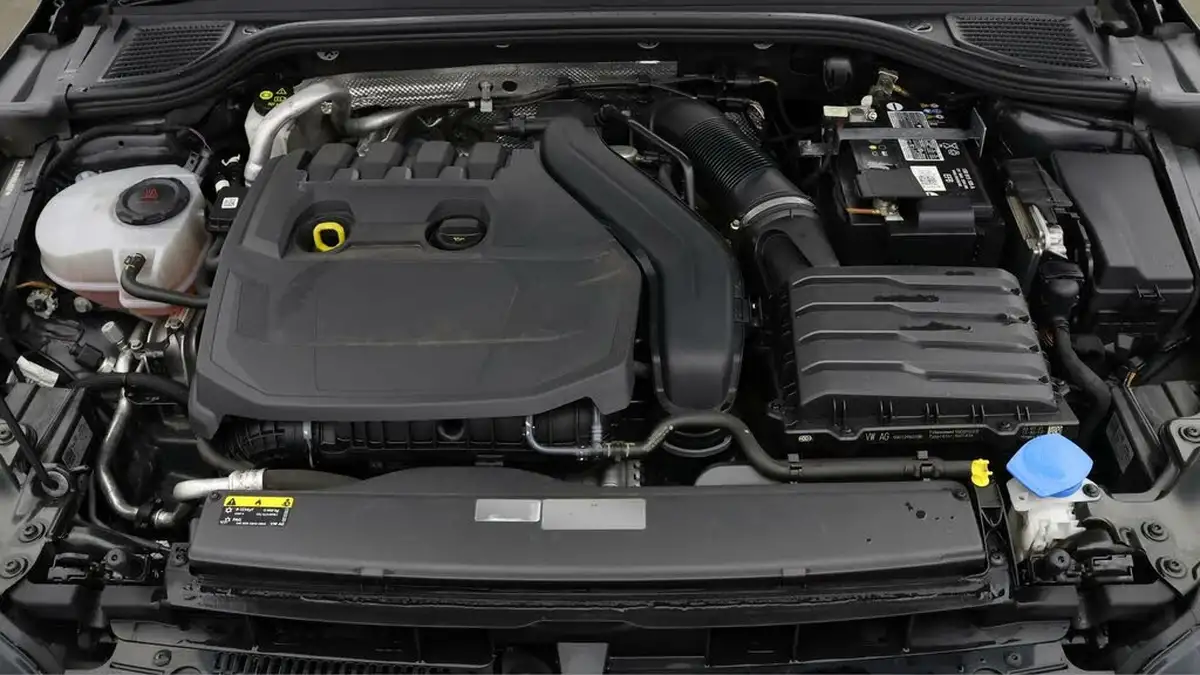 2021-volkswagen-golf-15-etsi-life-150ps-hatchback-big-30