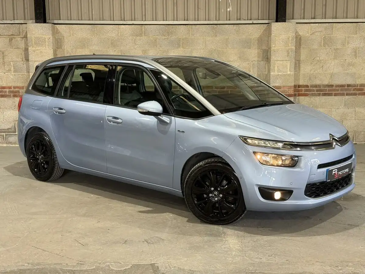 2015-citroen-grand-c4-picasso-16bluehdi-vtr-120ps-eat6-big-0