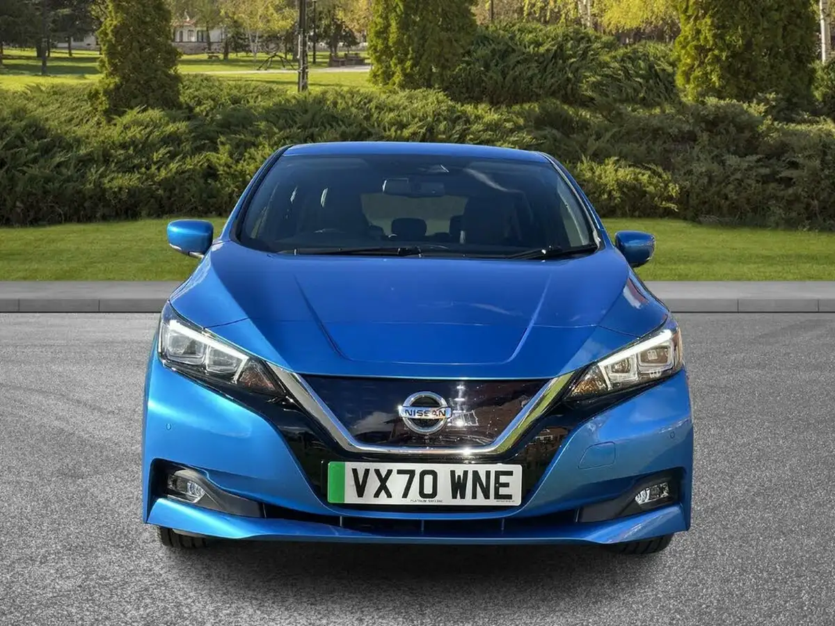 2020-nissan-leaf-e-tekna-big-1